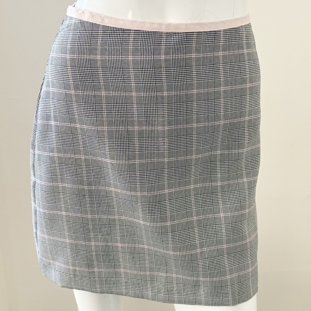 Vintage I.N. San Francisco Gray Plaid Houndstooth Mini Skirt Pink Trim at Waist